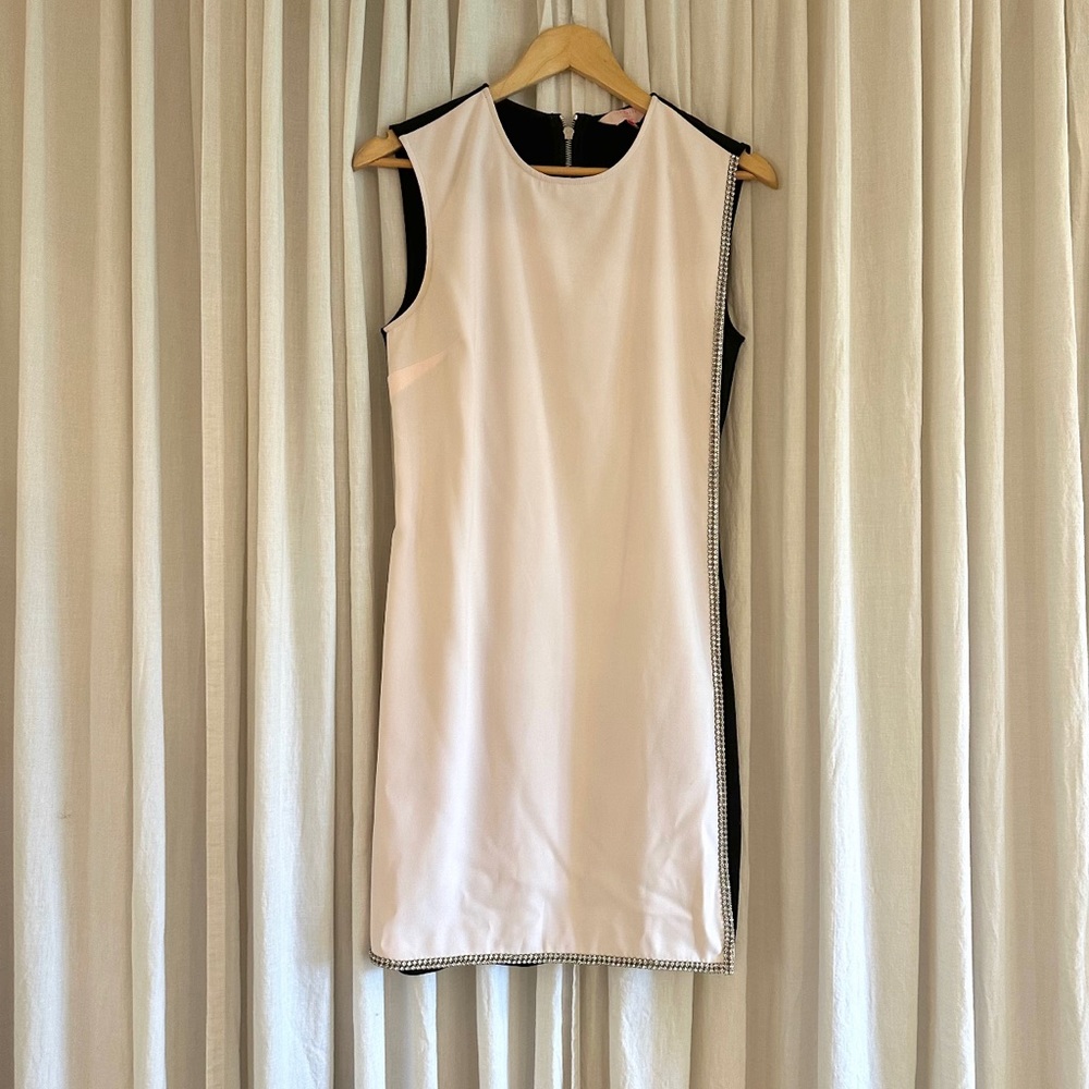 Gorgeous Ted Baker rhinestone embellished cocktail dress. - Picture 3 of 7